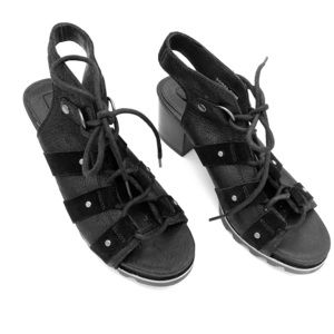 NWOB Sorel Addington Ghillie lace up sandal